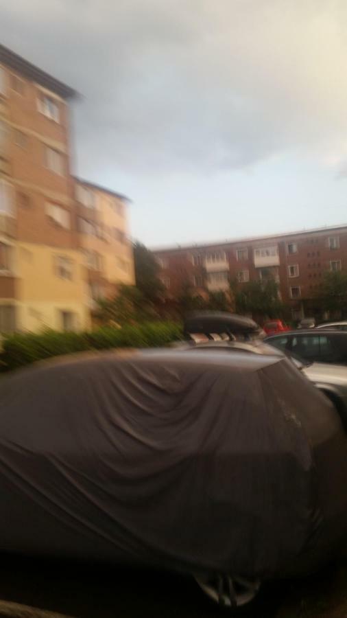 White Black Rooms Hunedoara Exterior photo